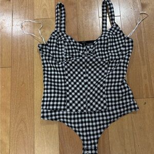 NWTbody suit.   Size smalll